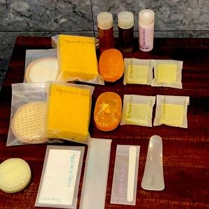 NH Hotels Grand Krasnopolsky Amsterdam, Agua de la Tierra Amenities as shown new